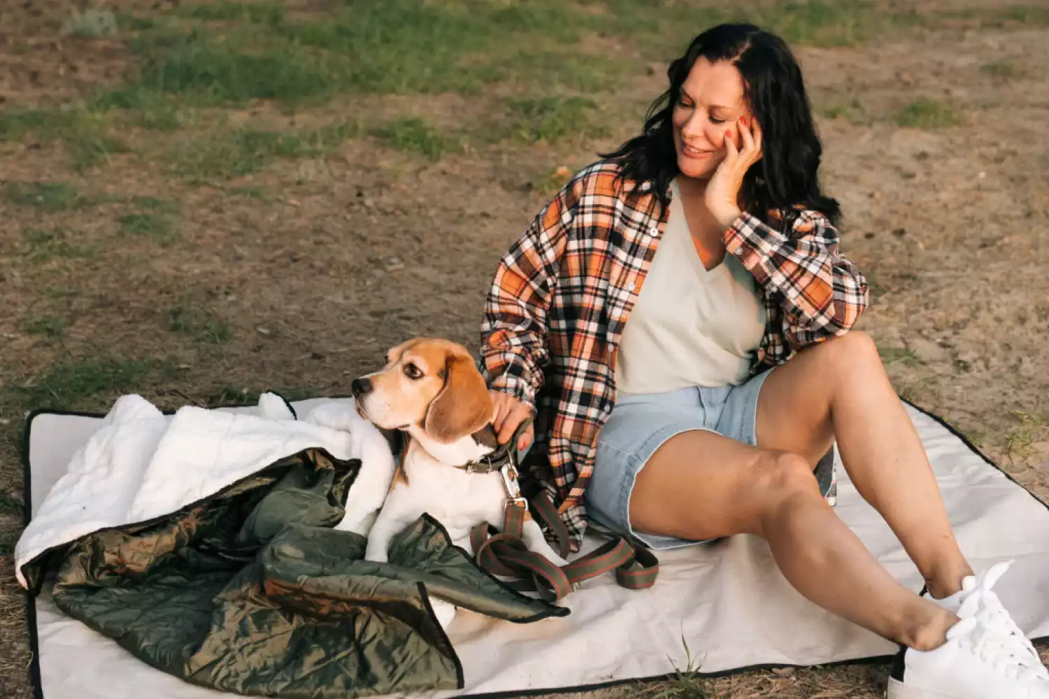 gray picnic blanket